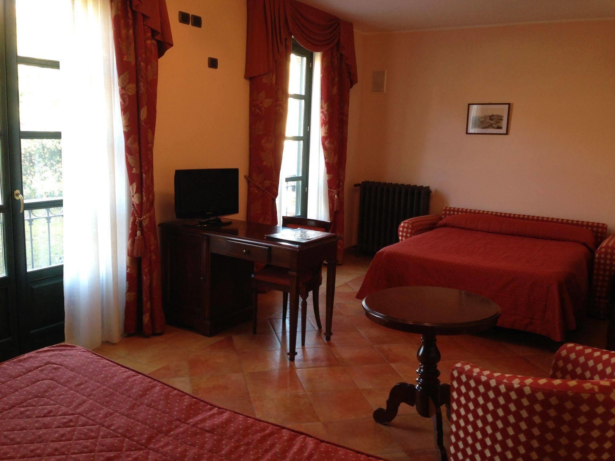Hotel Barolo Extérieur photo
