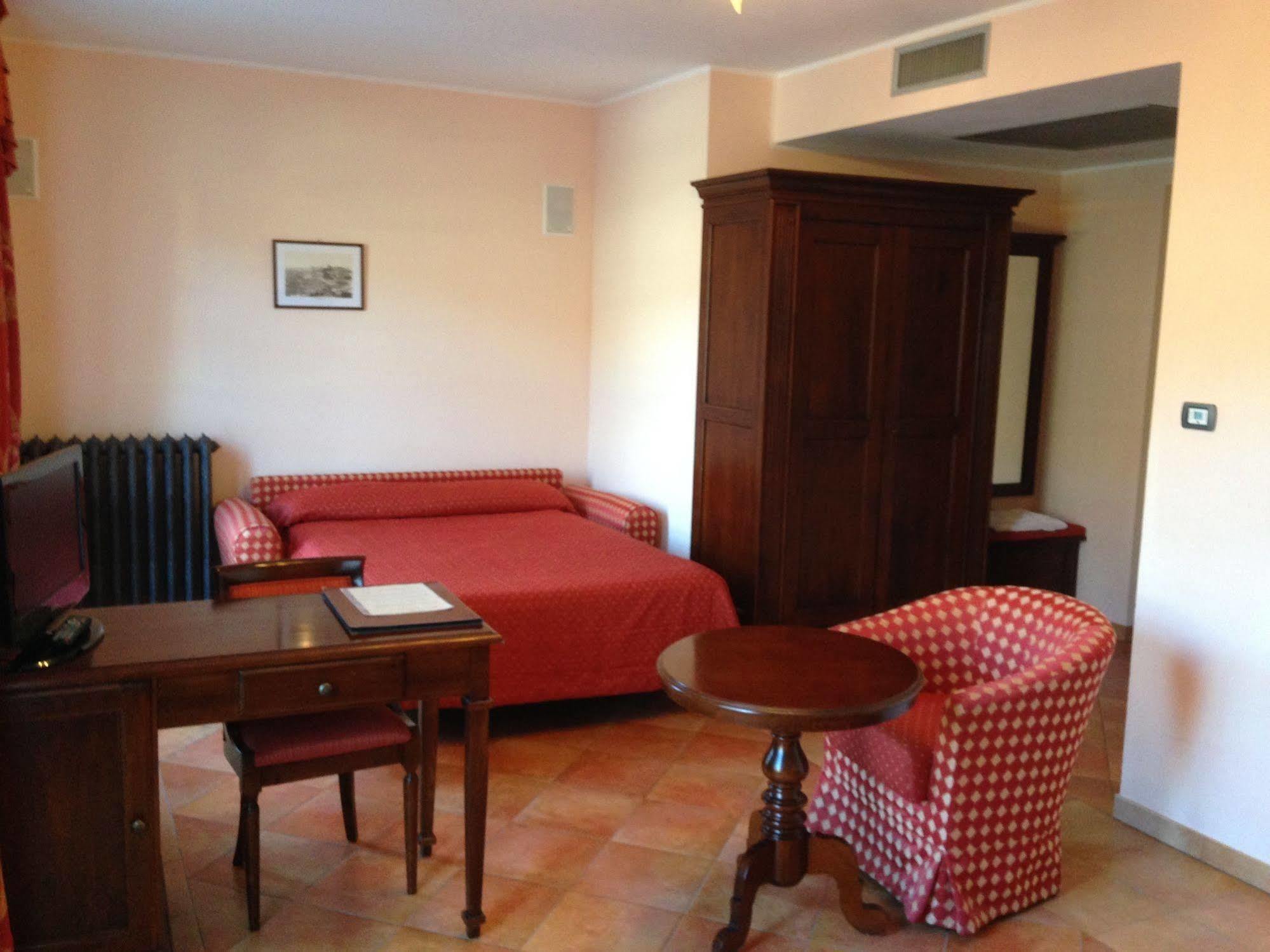 Hotel Barolo Extérieur photo