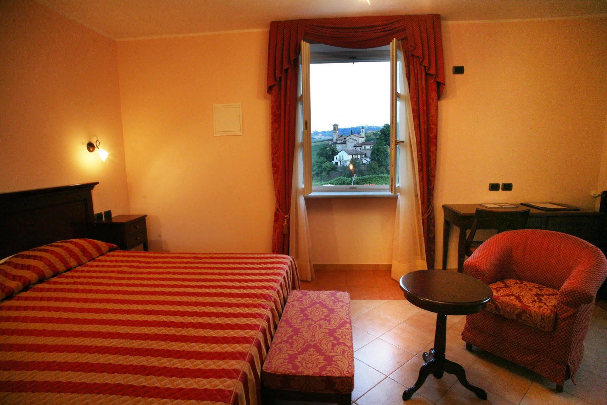 Hotel Barolo Extérieur photo