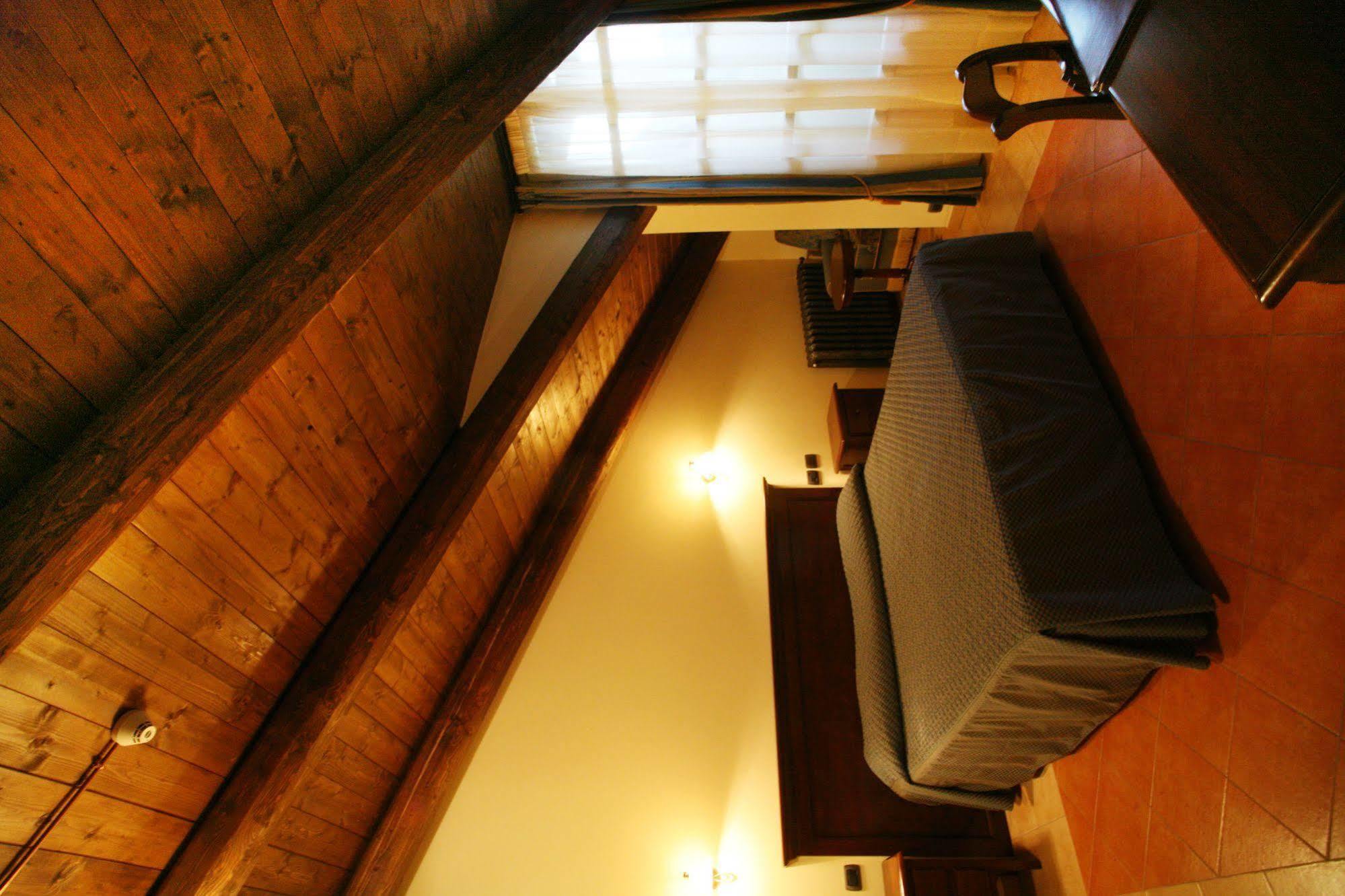 Hotel Barolo Extérieur photo